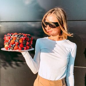 Meet your Posher, Oxana